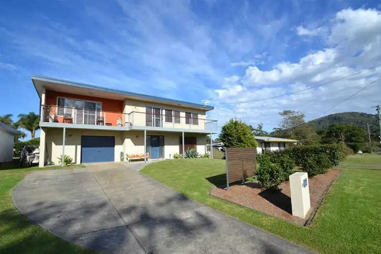 90 Scott Street, Shoalhaven Heads NSW 2535