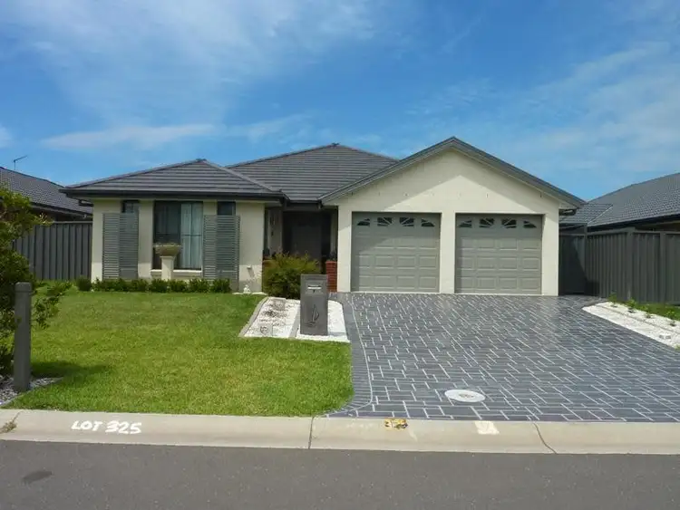 7 Shoreline Avenue, Haywards Bay NSW 2530