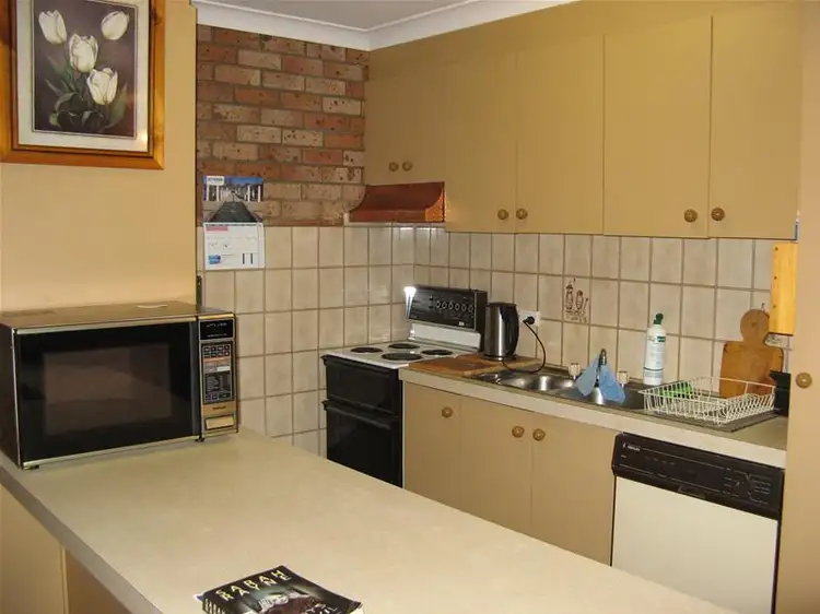 Fifth view of Homely unit listing, 4/6 Eric Fenning Drive, Surf Beach NSW 2536