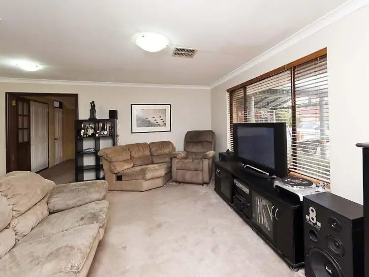 Sixth view of Homely house listing, 27 Inverness Circle, Camillo WA 6111