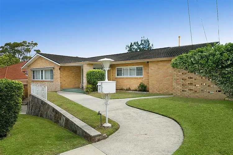 2 Pindari Avenue, Castle Cove NSW 2069