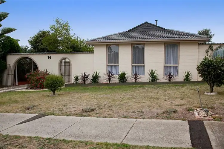 24 Kilberry Crescent, Hallam VIC 3803