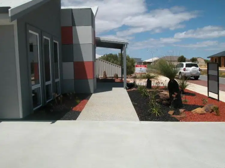 Second view of Homely house listing, 7 FIGTREE Way, Jurien Bay WA 6516