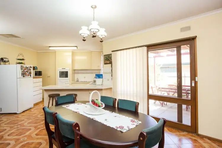 Fifth view of Homely house listing, 8 De Garis Drive, Mildura VIC 3500