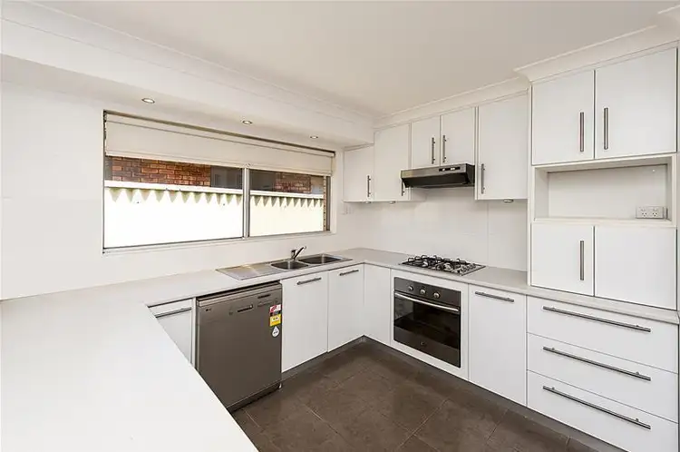 11 Cutter Road, Waikiki WA 6169