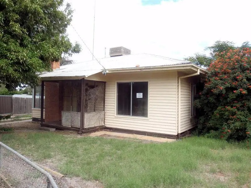 Main view of Homely house listing, 5 Westcliffs Crescent, Red Cliffs VIC 3496