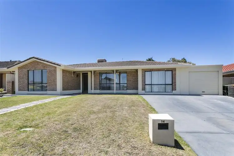 16 Coringle Crescent, Hallett Cove SA 5158