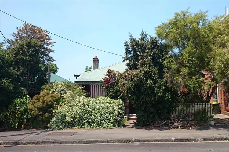 33 Brunker Road, Broadmeadow NSW 2292