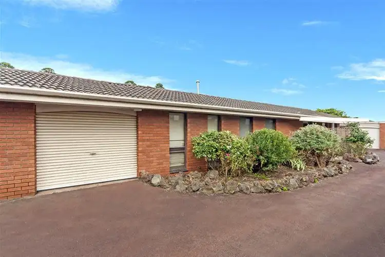 Main view of Homely house listing, 2/11 Murray Street, Warrnambool VIC 3280