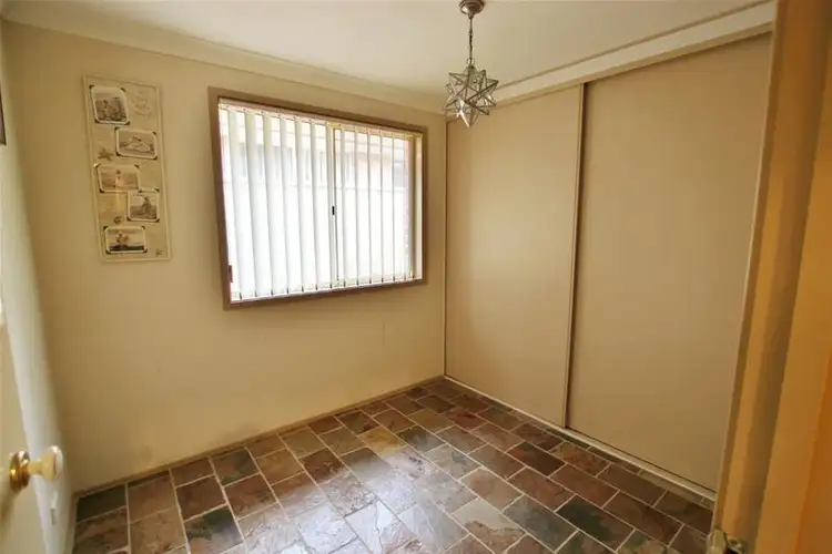 Seventh view of Homely house listing, 8 Poppy Place, Macquarie Fields NSW 2564