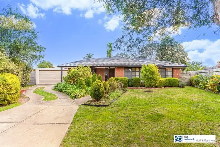 5 Tara  Place, Dandenong North VIC 3175