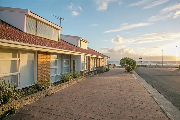 3/26 North Esplanade, Glenelg North SA 5045