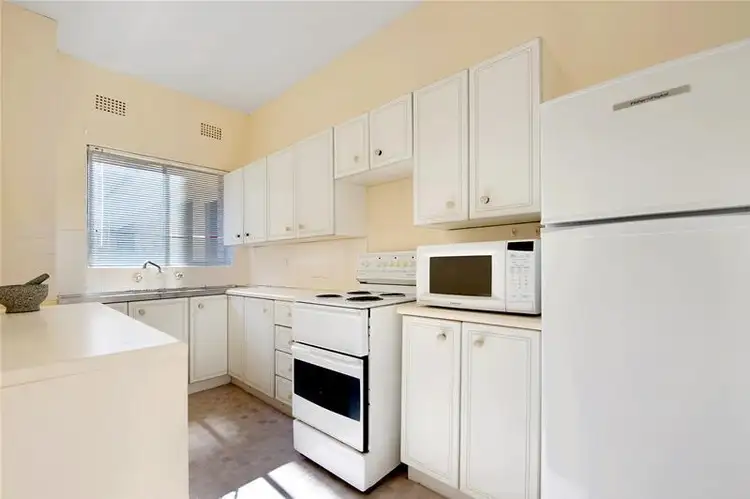 Third view of Homely unit listing, 1/6 Kempsey Close, Dee Why NSW 2099