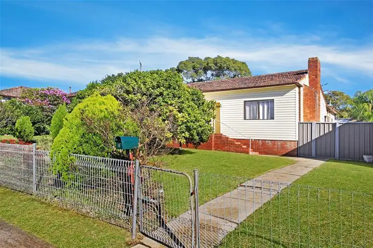 4 Torrington Avenue, Sefton NSW 2162