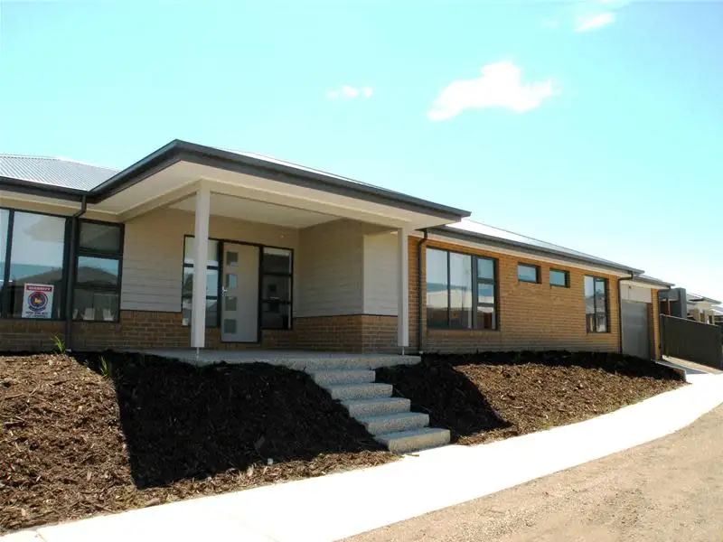 Main view of Homely house listing, 28 Brolga Way, Lara VIC 3212