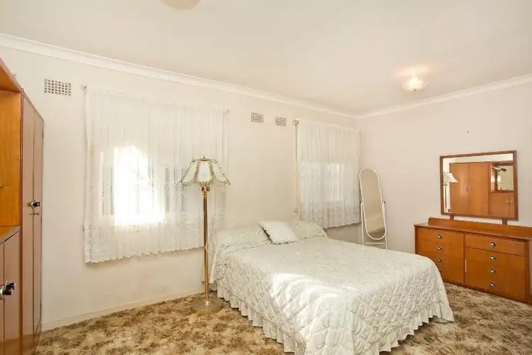 Fifth view of Homely house listing, 6 Hickory Place, Gateshead NSW 2290