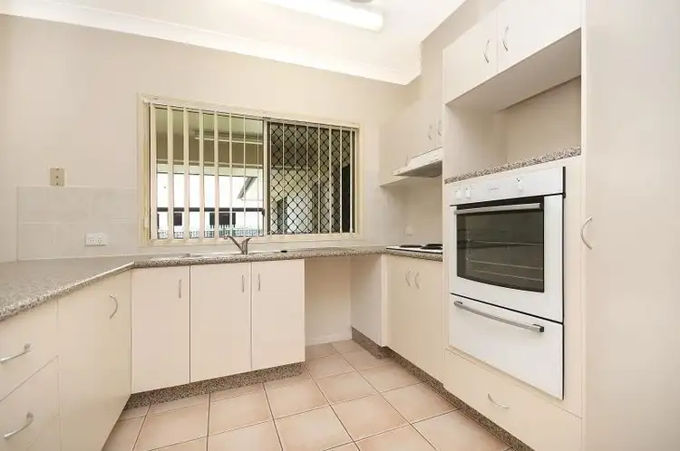 16 Fortunia Lane, Kirwan QLD 4817