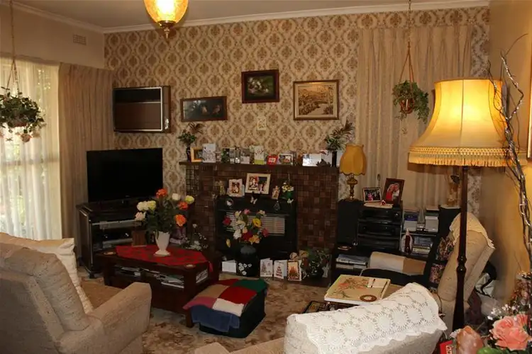 Second view of Homely house listing, 7 Magnolia Grove, Doveton VIC 3177