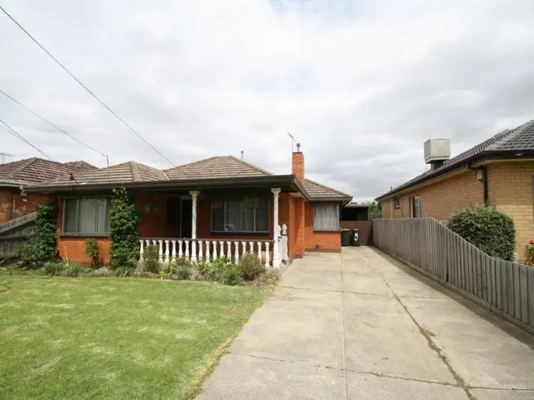 9 Bent Street, St Albans VIC 3021