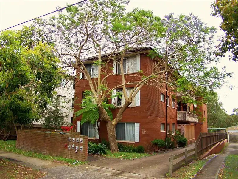 Main view of Homely unit listing, 4/35 Lismore Avenue, Dee Why NSW 2099