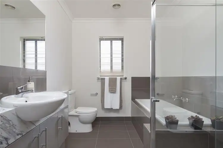 Fourth view of Homely unit listing, 10/10 Maxwell Street, Mornington VIC 3931