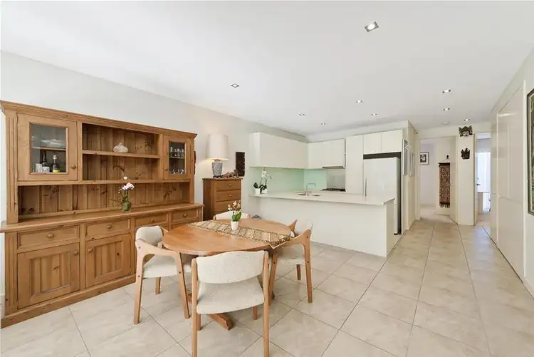 Second view of Homely unit listing, 3/16 Hawkesbury Avenue, Dee Why NSW 2099