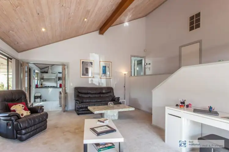 Fifth view of Homely house listing, 4 Douglas Rise, Endeavour Hills VIC 3802