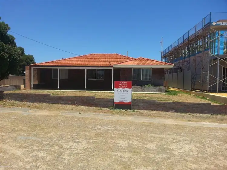 21 LINDSAY Street, Jurien Bay WA 6516