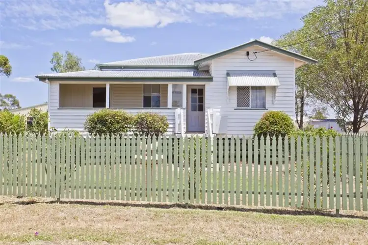 15 Stevenson Street, Chinchilla QLD 4413