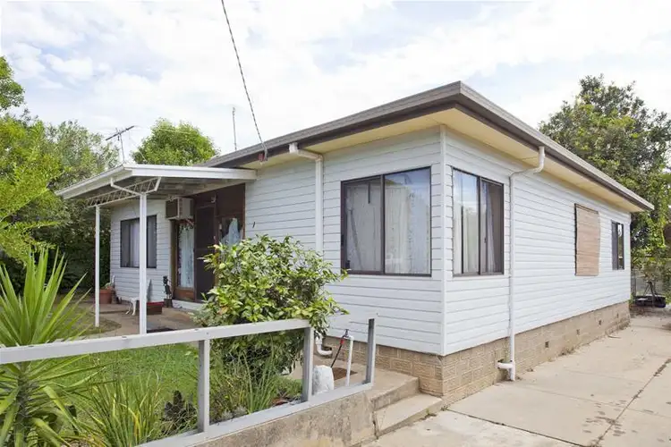 1 Mulqueeney Street, Wodonga VIC 3690