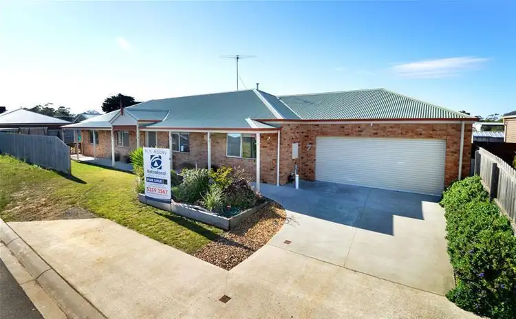 7 Seahorse Court, Indented Head VIC 3223