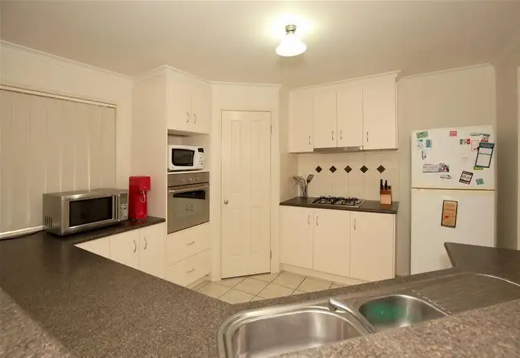 Sixth view of Homely house listing, 7 Nethereby Place, Bourkelands NSW 2650