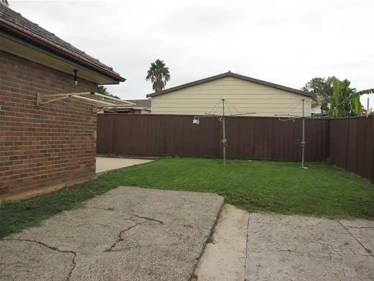 Sixth view of Homely house listing, 27 KAMIRA Avenue, Villawood NSW 2163