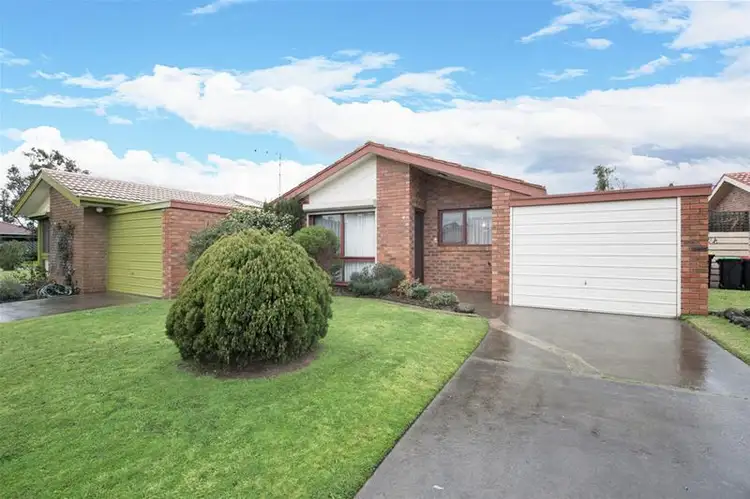 2 Dobell Drive, Chelsea VIC 3196