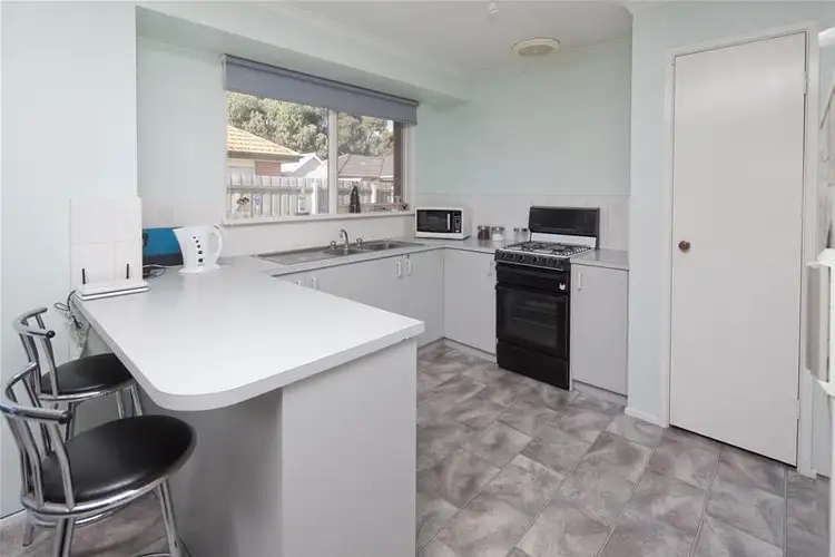 Sixth view of Homely house listing, 8 Gumnut Court, Berwick VIC 3806