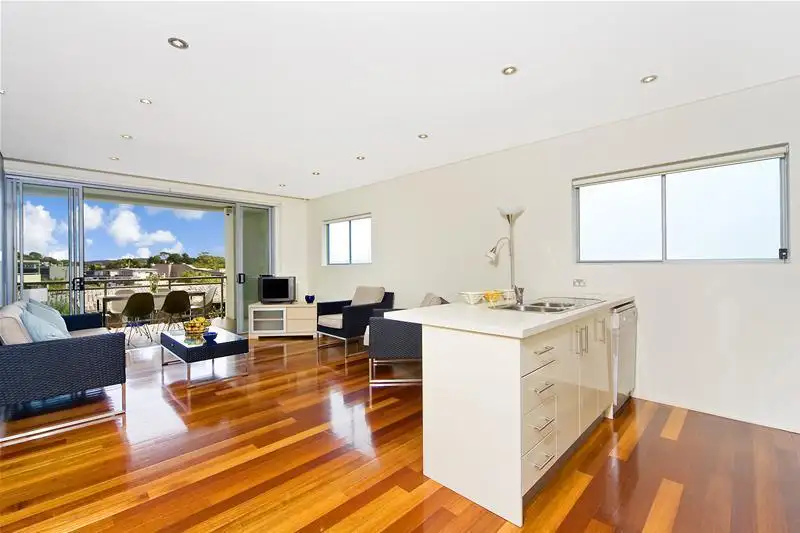 Main view of Homely unit listing, 19/35-41 Sturdee Parade, Dee Why NSW 2099