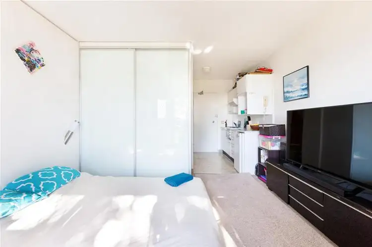 Fourth view of Homely unit listing, 8/98 Dee Why Parade, Dee Why NSW 2099