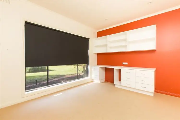 Seventh view of Homely house listing, 4 Walnut Court, Mildura VIC 3500