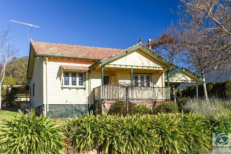32 Lower Stanley Road, Beechworth VIC 3747
