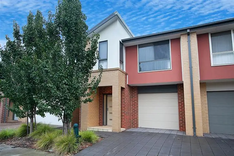 11 Eloura Circuit, Taylors Hill VIC 3037