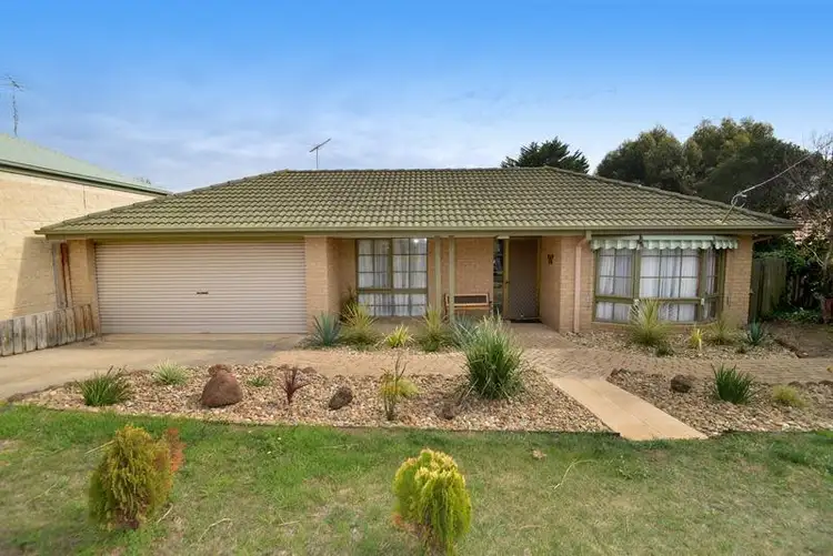 21 Woodleigh Close, Leopold VIC 3224
