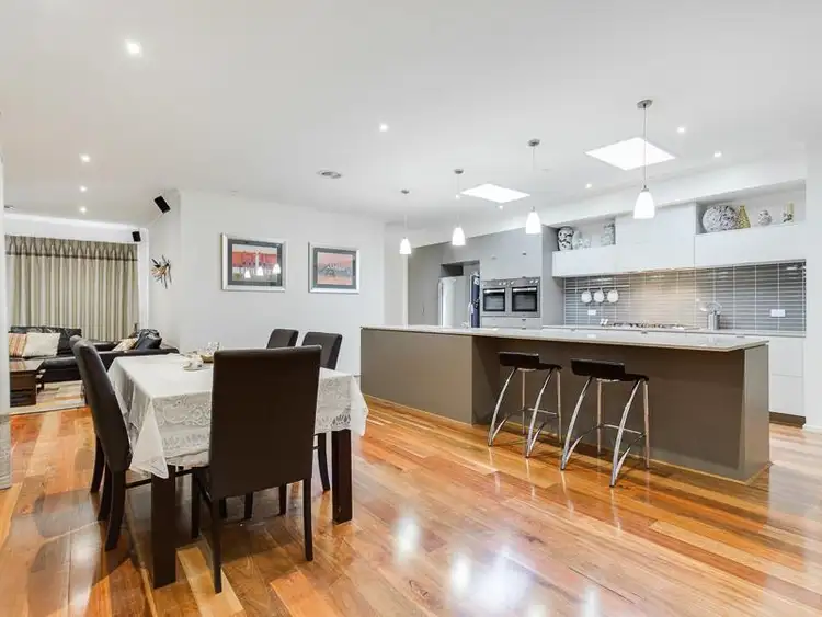 Sixth view of Homely house listing, 2 Dunbarrim Avenue, Cairnlea VIC 3023
