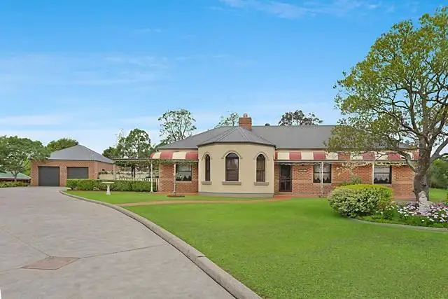 6 Silky Oak Drive, Aberglasslyn NSW 2320