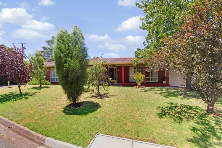1 John Cleland Drive, Beaumont SA 5066
