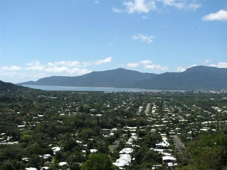 316 The Peak Road, Brinsmead QLD 4870