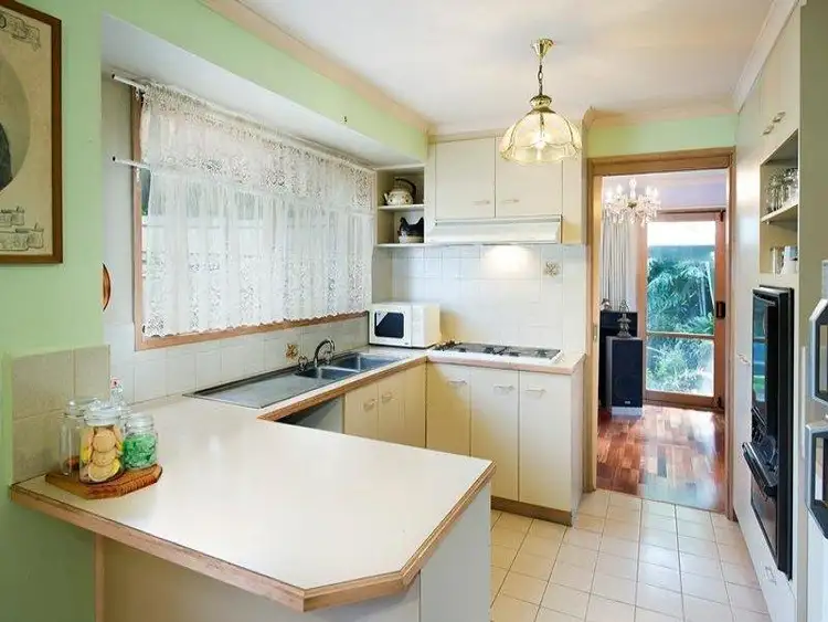 Fifth view of Homely unit listing, 1/3 Wildwood Grove, Ringwood VIC 3134
