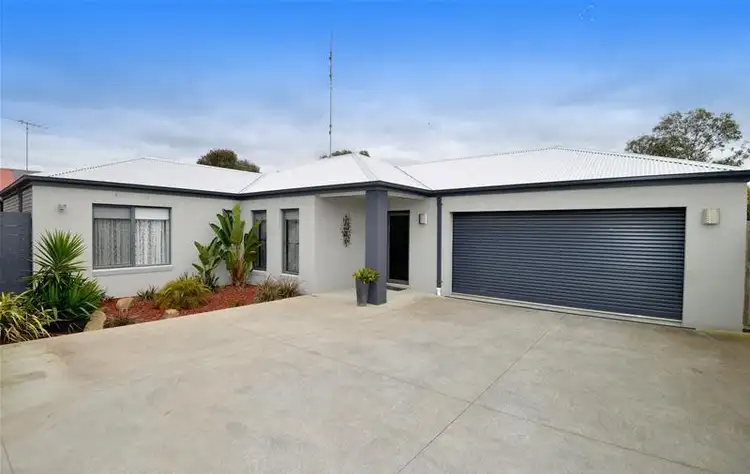 Main view of Homely townhouse listing, 2/62 Burlington Crescent, Leopold VIC 3224