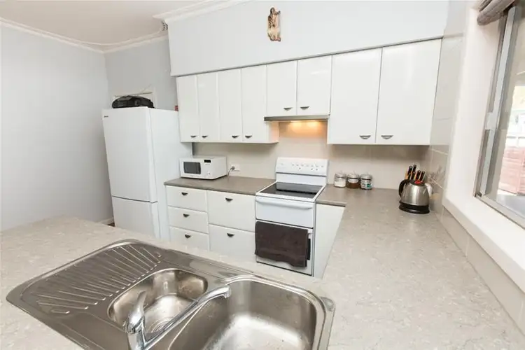 Sixth view of Homely house listing, 10 Cleary Avenue, Mildura VIC 3500