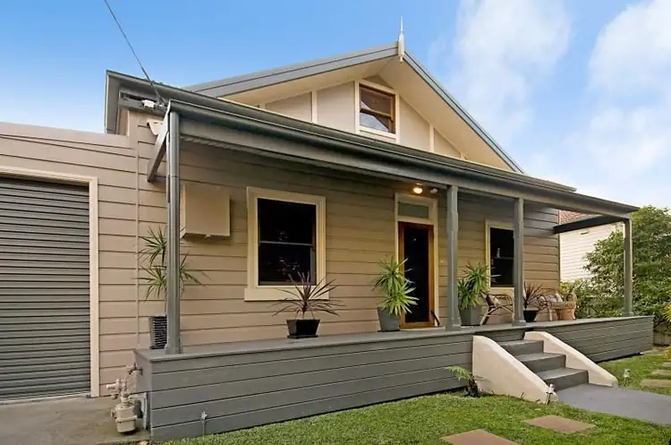 8 Cintra Road, Waratah NSW 2298