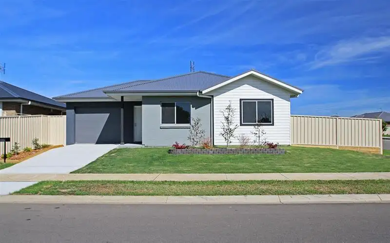 Main view of Homely house listing, 16 Peridot Street, Rutherford NSW 2320